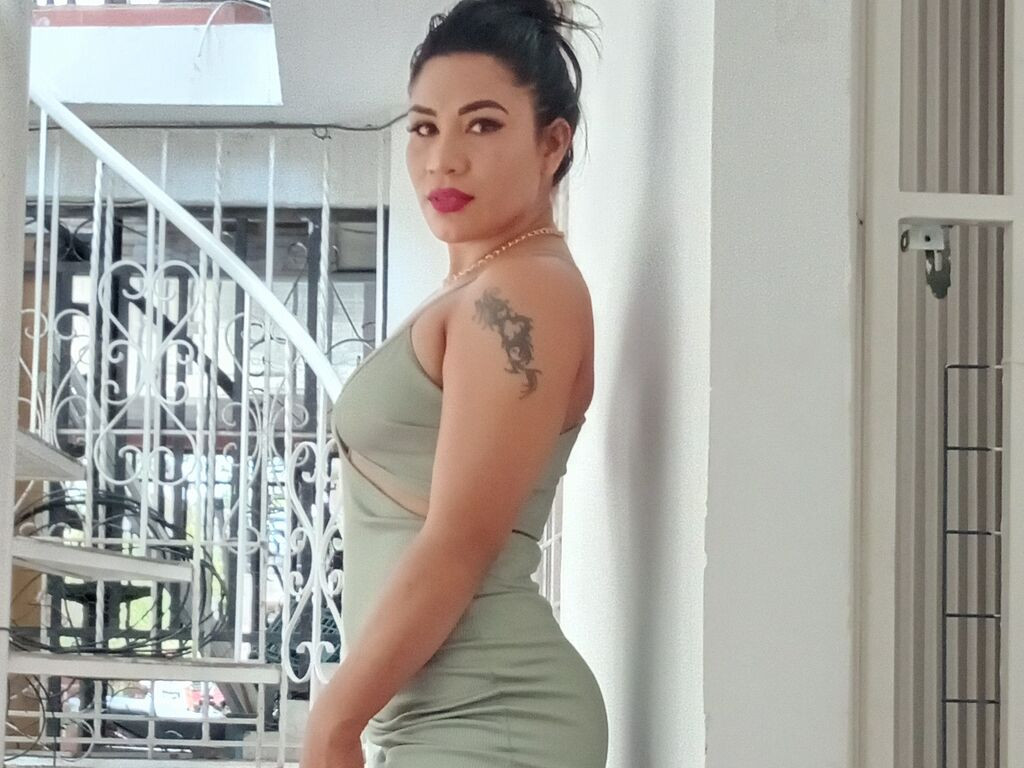 EmmyBrowm LiveJasmin