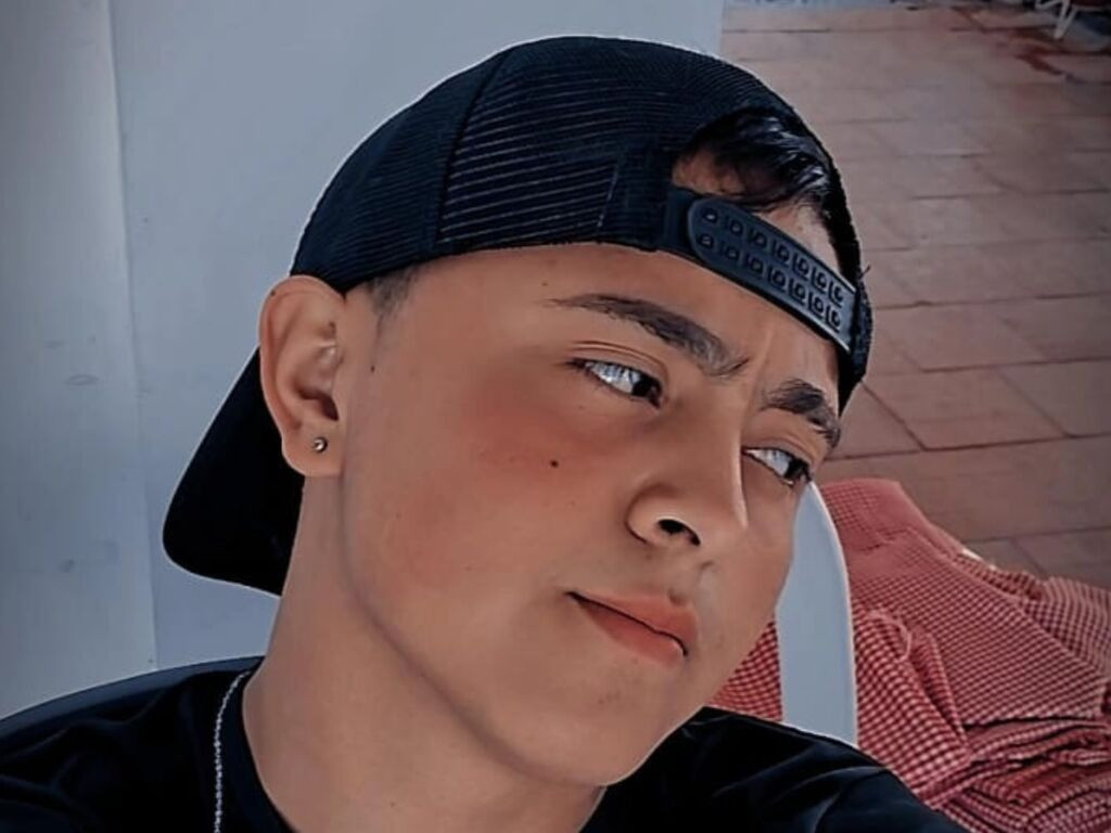 EnderCaspian LiveJasmin