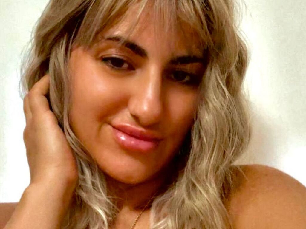 EriaBelle LiveJasmin