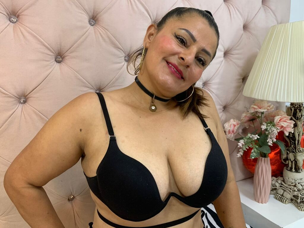 ErikaMurino LiveJasmin