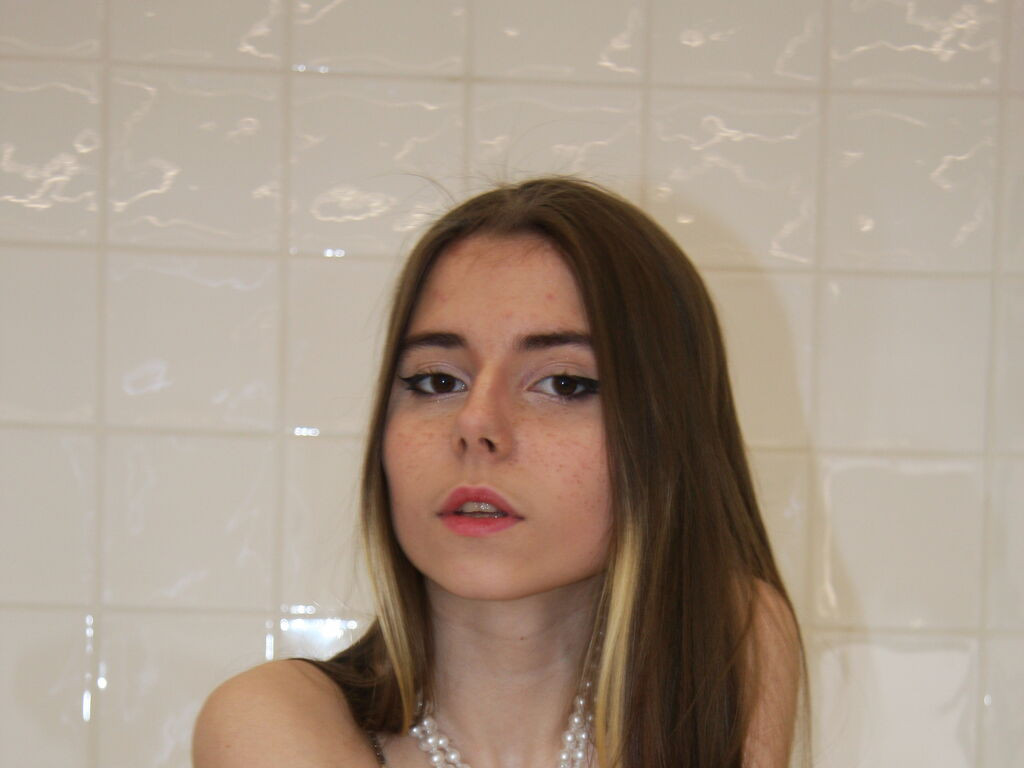 ErleneGrief LiveJasmin