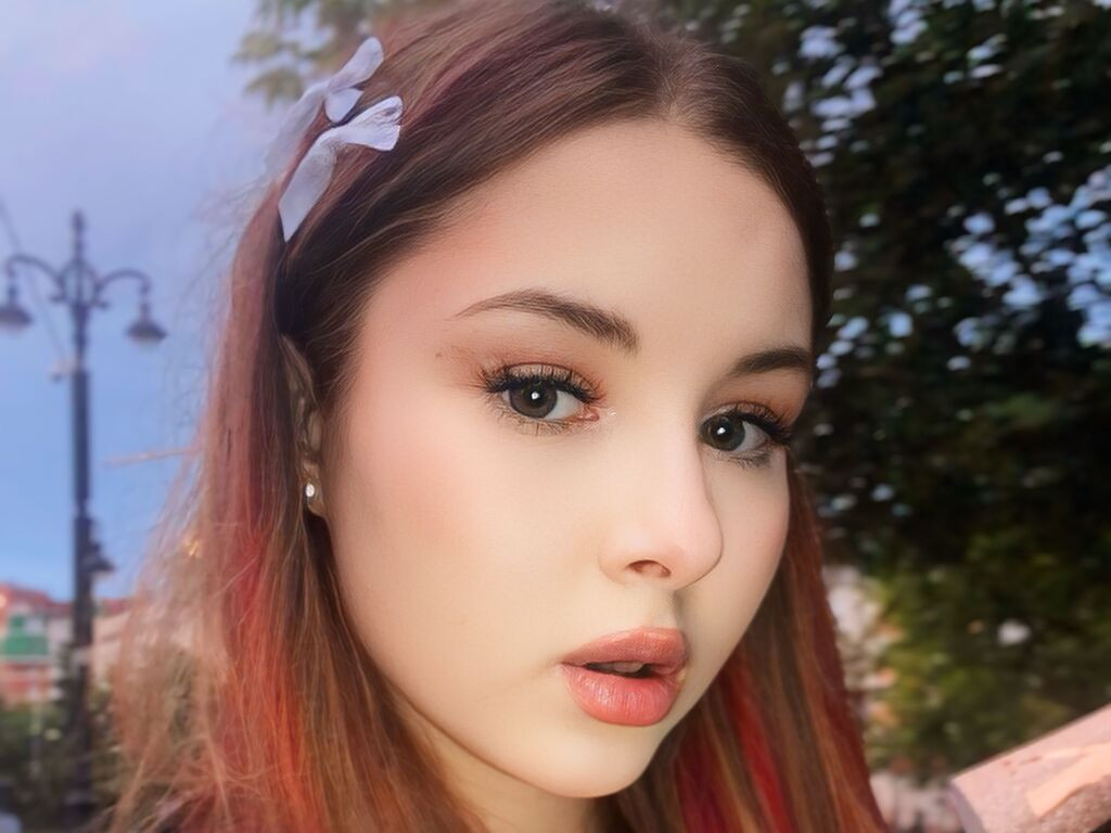 ErlineAlkins LiveJasmin