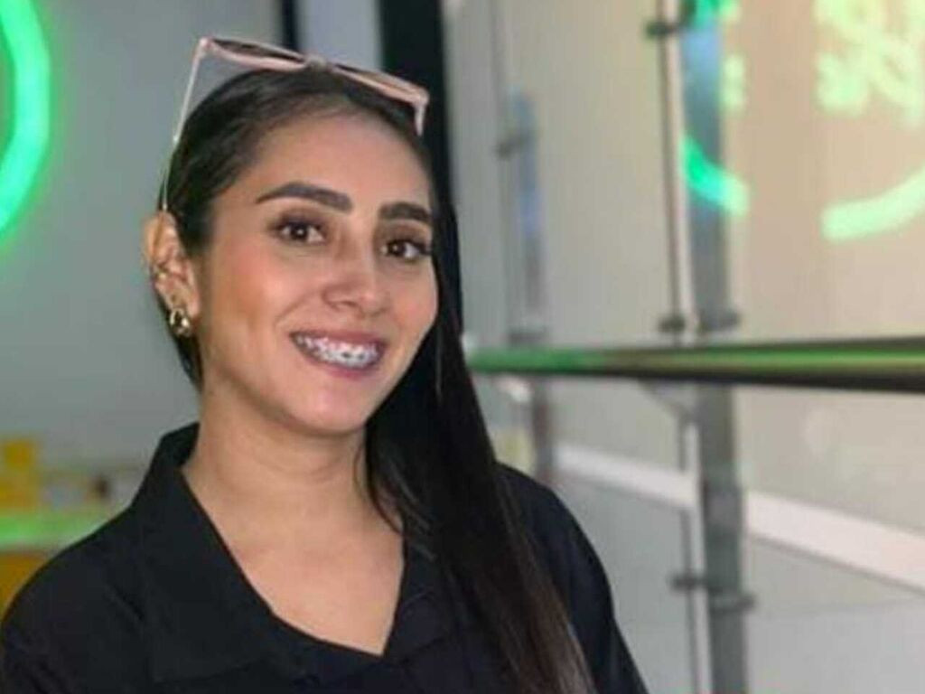 EscarlethSwith LiveJasmin