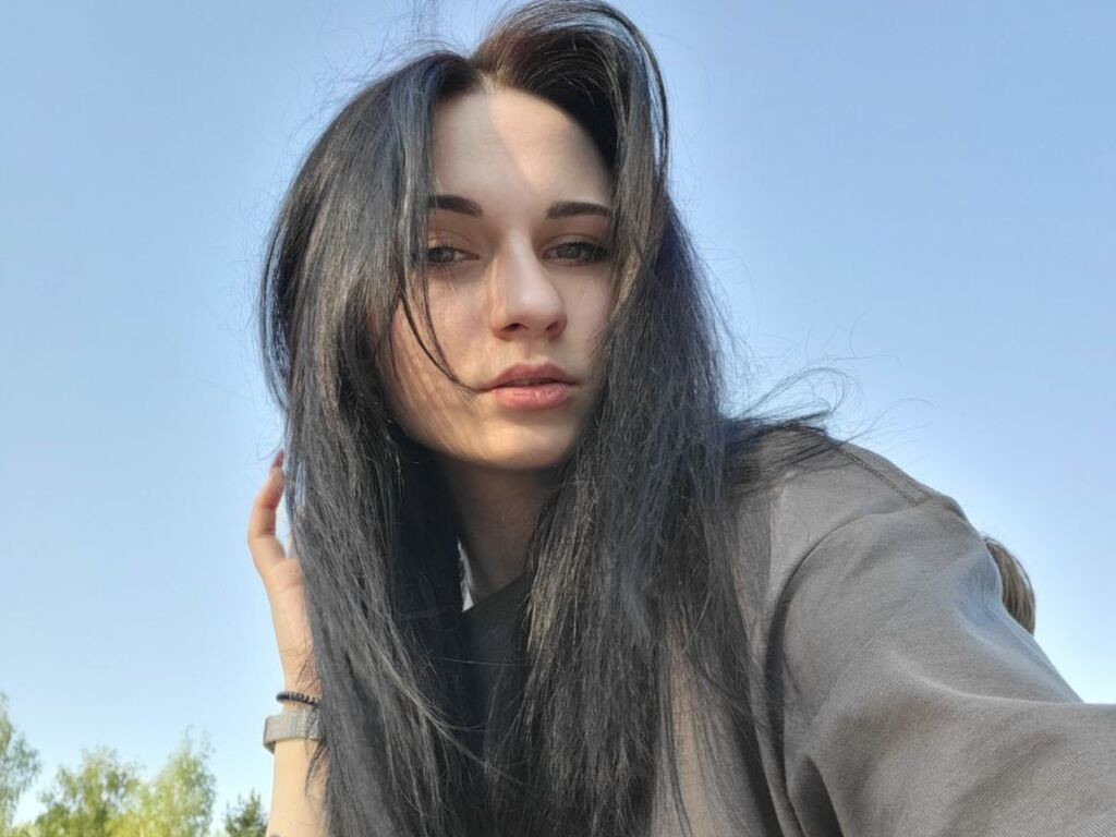 EsmaFarmer LiveJasmin
