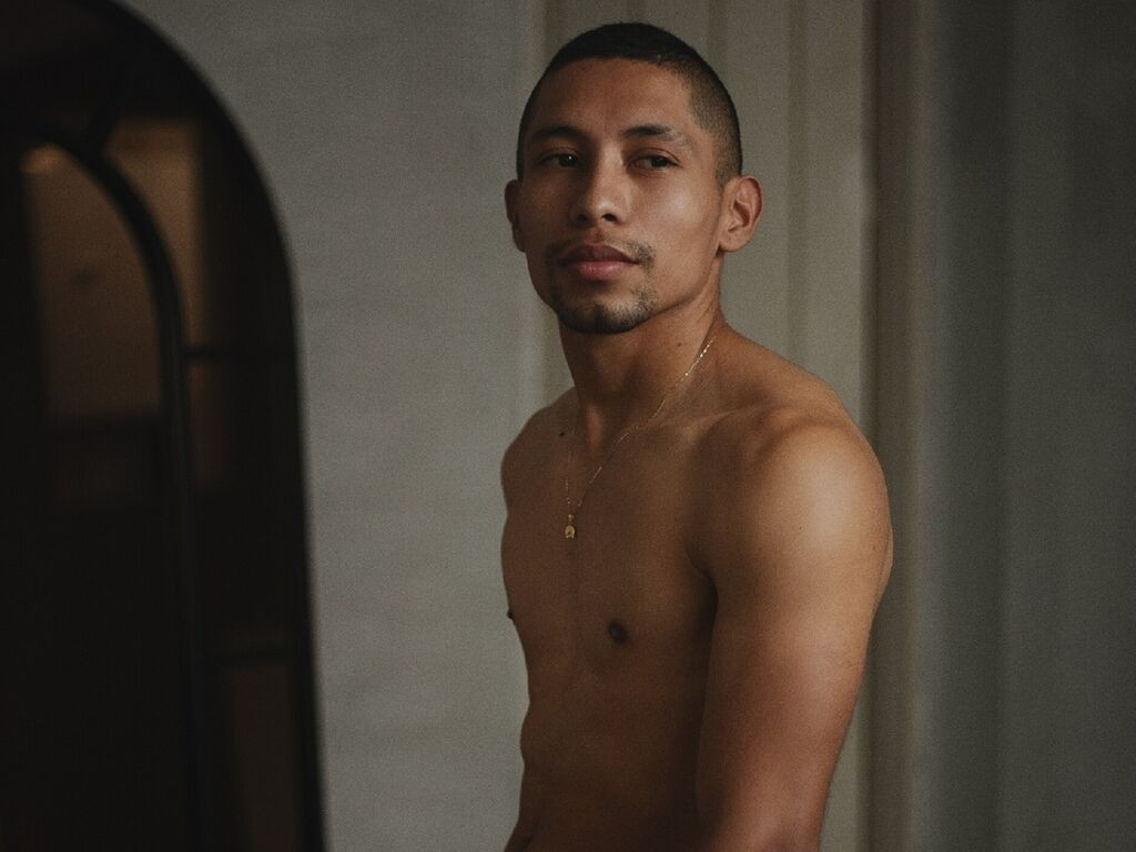 EtahnJonnes LiveJasmin