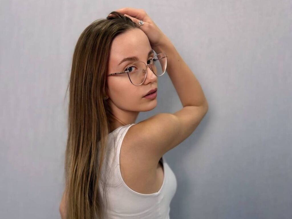 EugeniaPleasure LiveJasmin