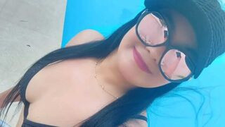 EvaBuzmina Cam
