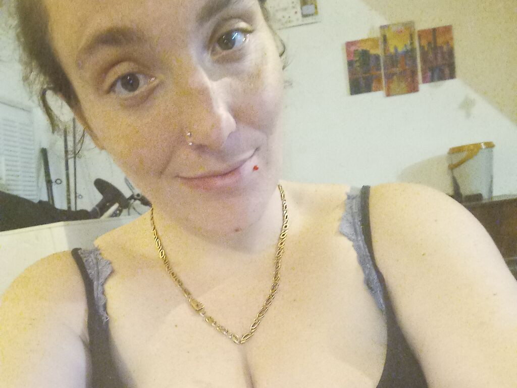 FionaAnoif LiveJasmin