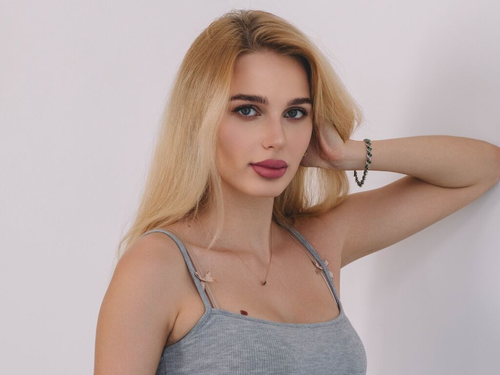 FloraWillson LiveJasmin