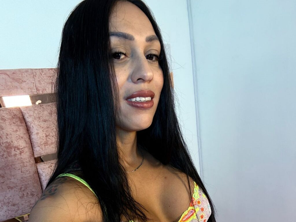 GiaRenata LiveJasmin