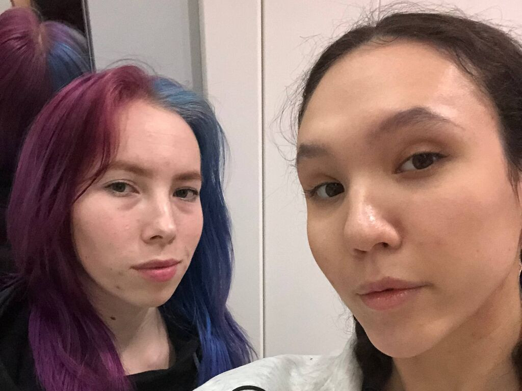 GillianAndGlenna LiveJasmin