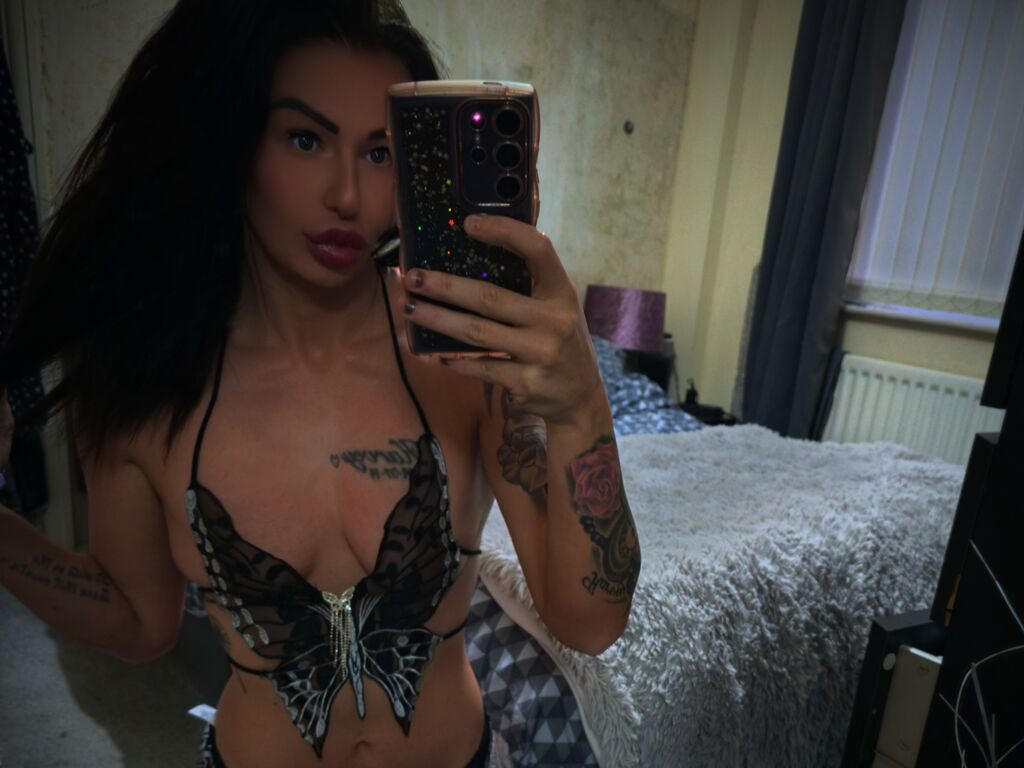 GinaBlaze LiveJasmin