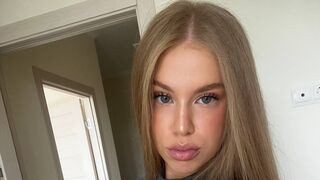 GinetteHartzheim Cam