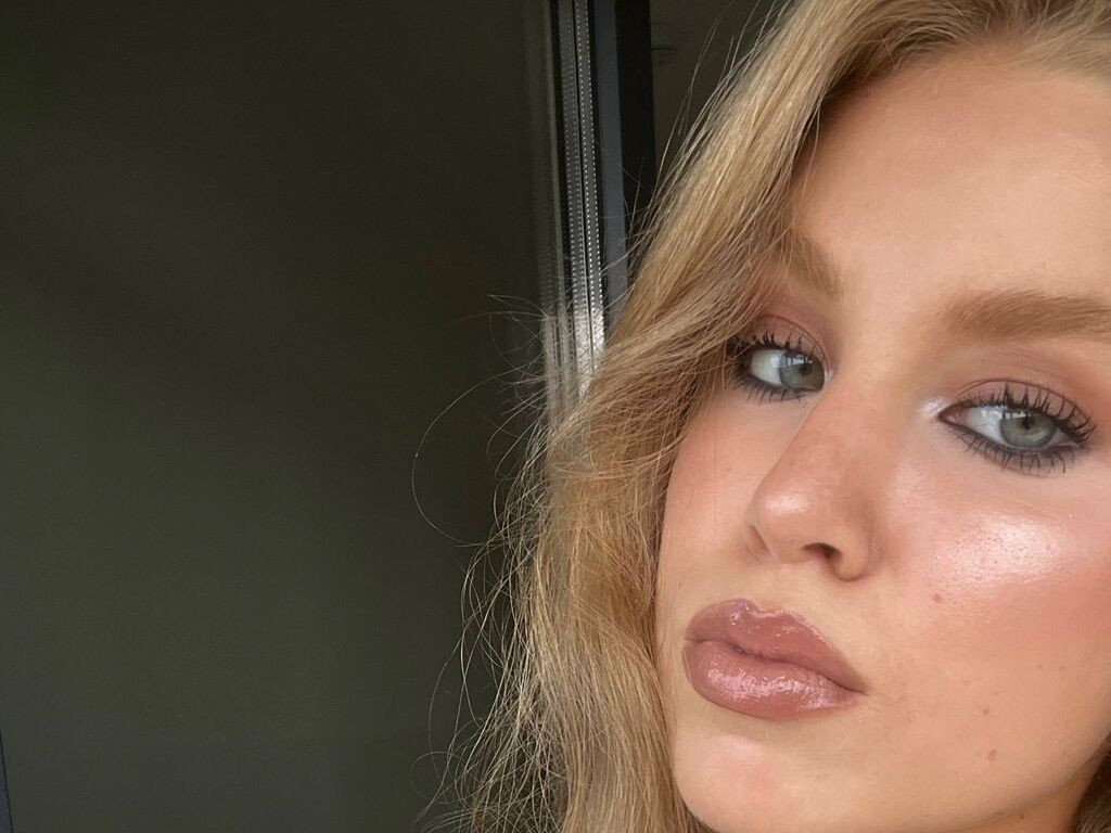 GinetteHartzheim Nude