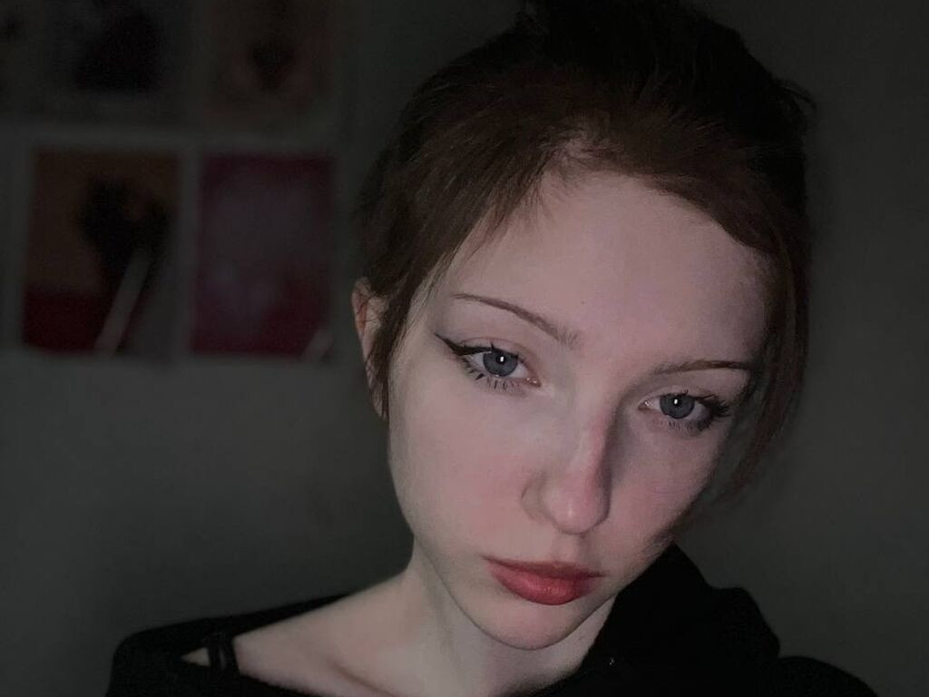 GlennaAlman Nude