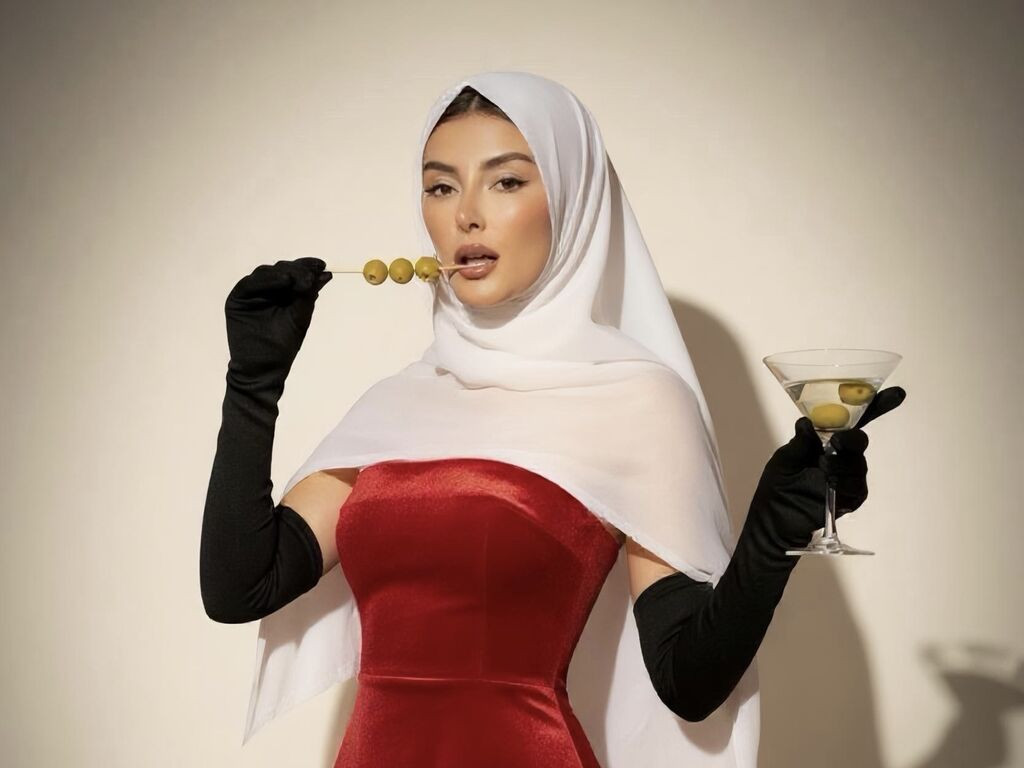 HalaiaNoor LiveJasmin