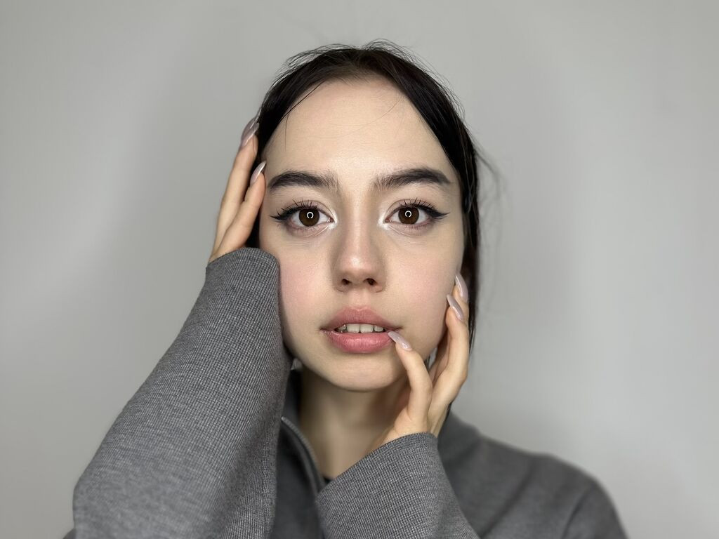 HannahDinizo LiveJasmin