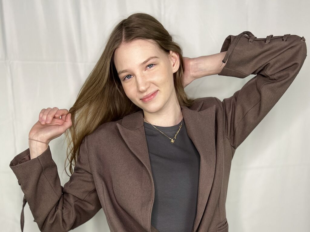 HazelLedwell Desnudo