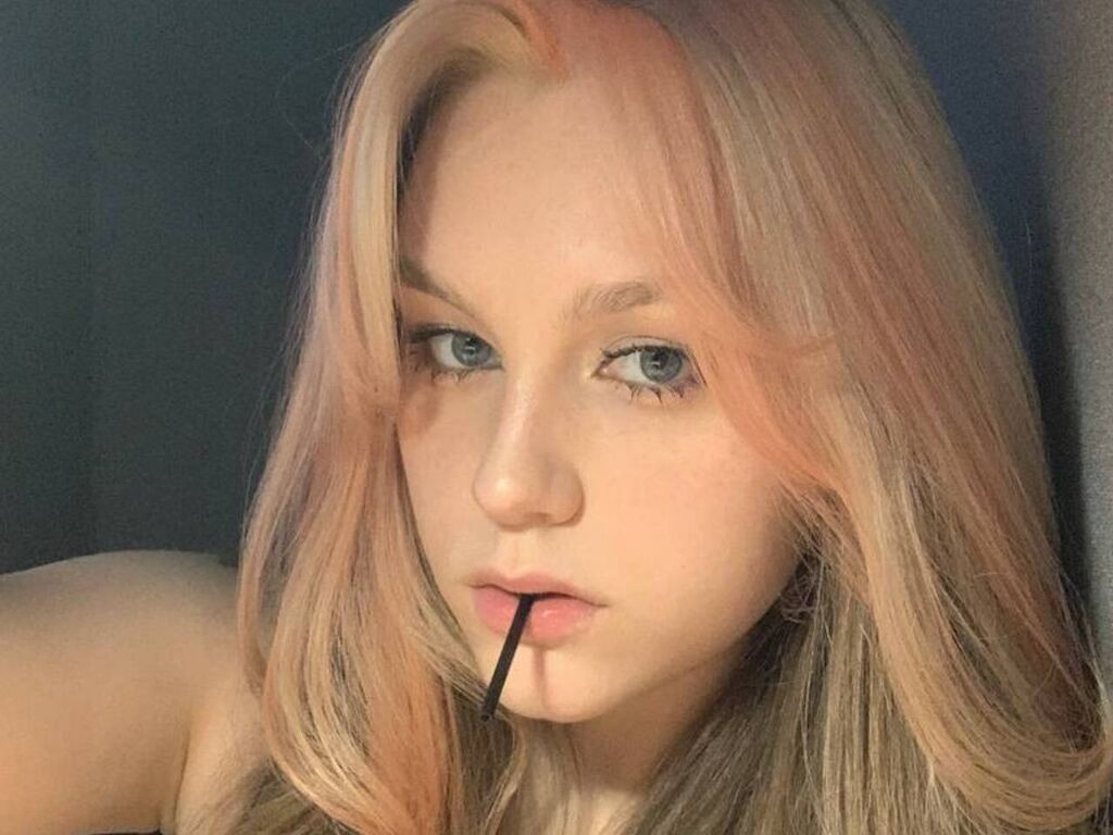 HienMcclee Desnudo