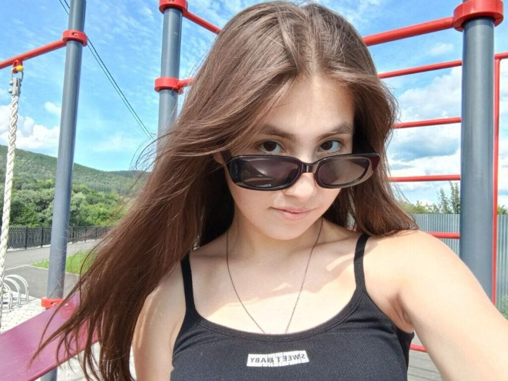 HildaHarn LiveJasmin