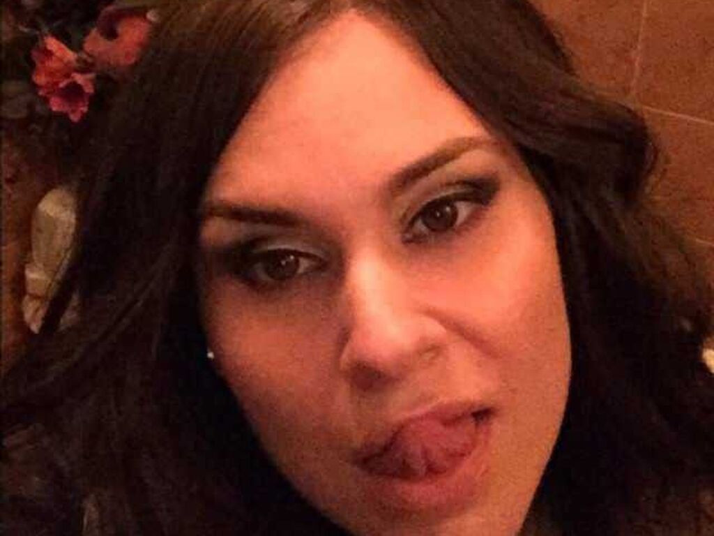 HotFlirtKitty Desnudo