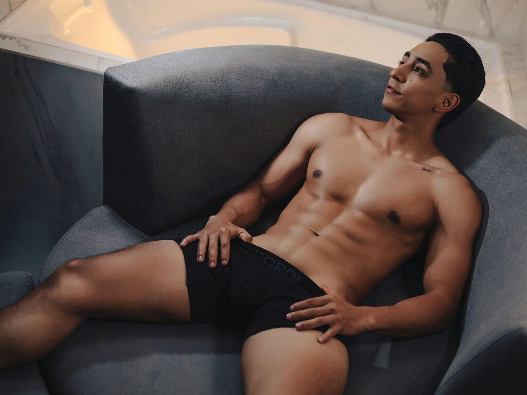 IsaacCooper LiveJasmin