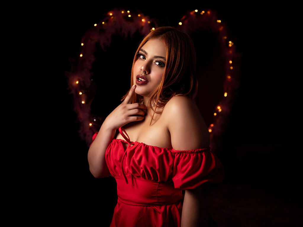IvonneLogan LiveJasmin