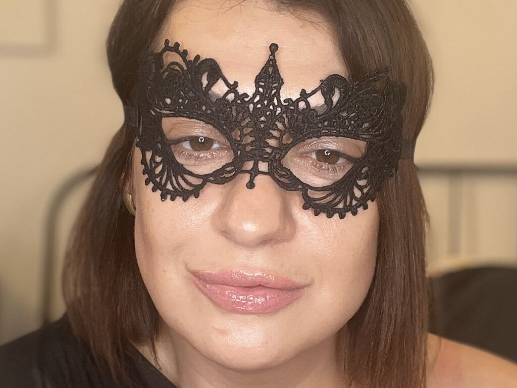 IvoryWhisper Desnudo