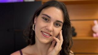 IzzyMonroe Cam
