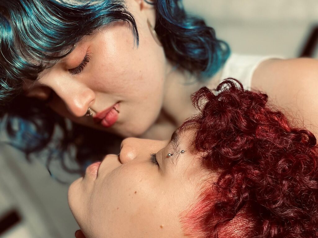 JadeAndJess LiveJasmin
