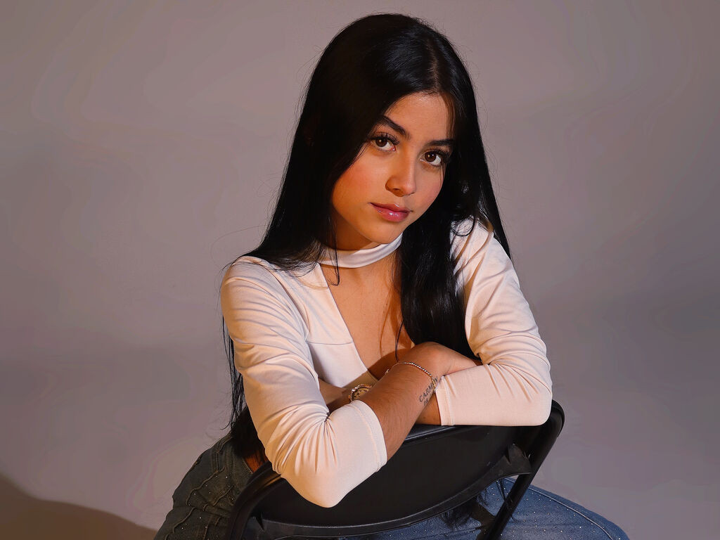 JadeMinob LiveJasmin