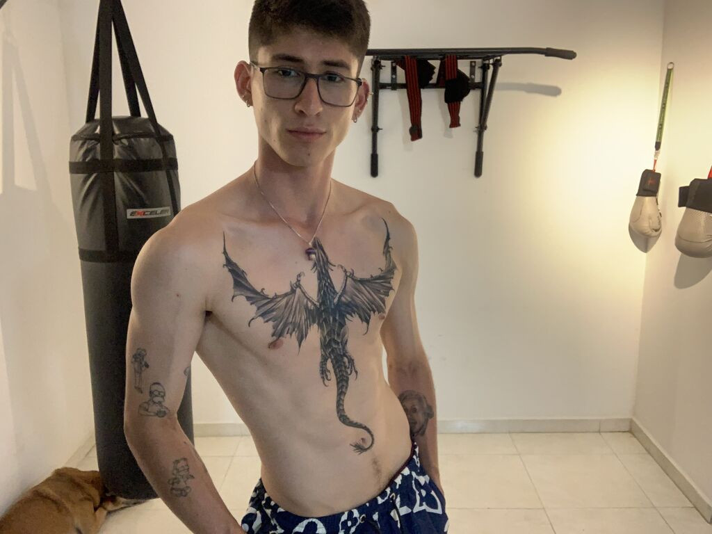 JhonLeving LiveJasmin