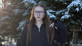 JoieSchwarzkopf Cam