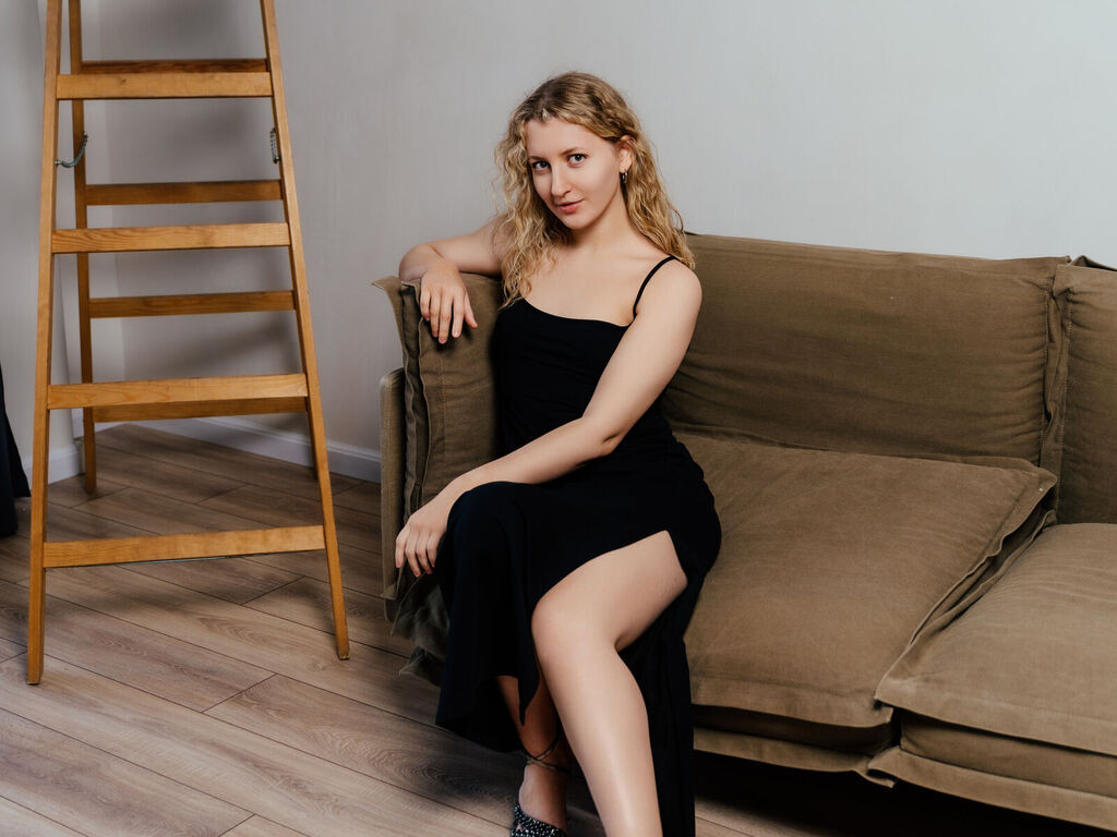 JolynJoestar LiveJasmin