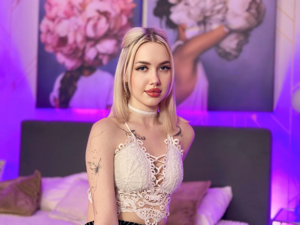 JosephineRowe LiveJasmin