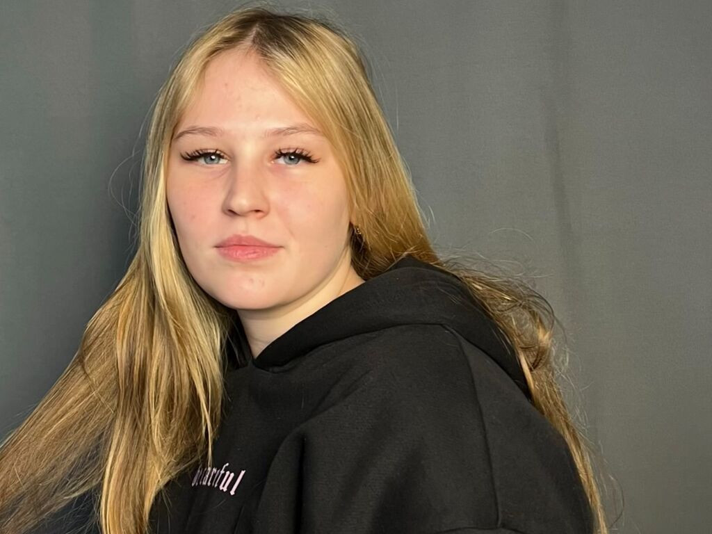 JudySchuelke Desnudo