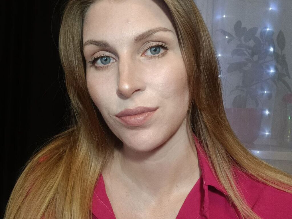 JuliaMuur LiveJasmin