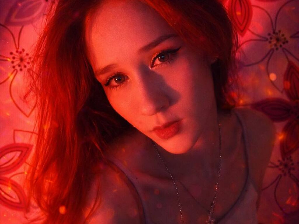 JulieCusanelli LiveJasmin