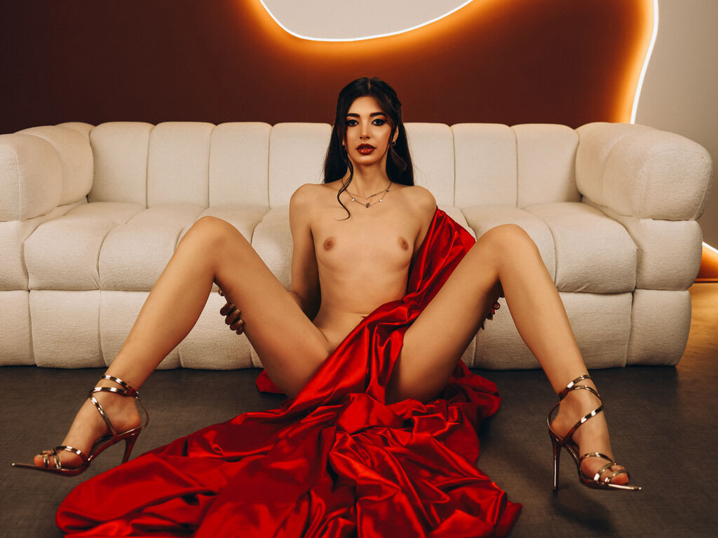 JulieRoyal LiveJasmin