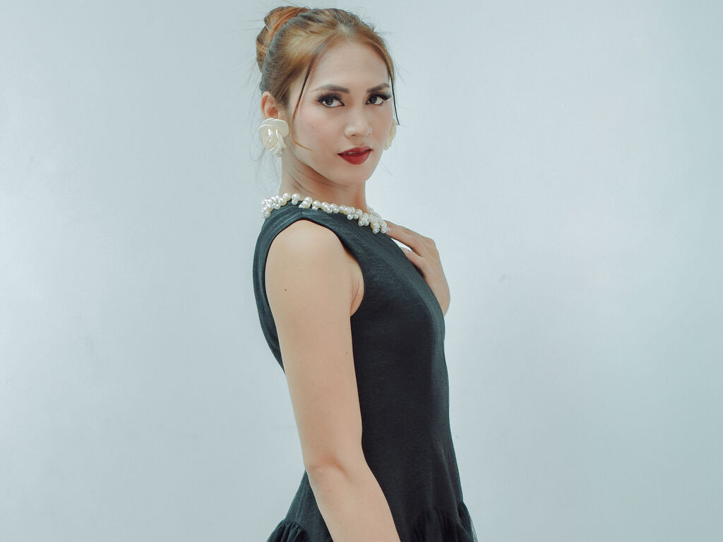 JulliaSanchez LiveJasmin