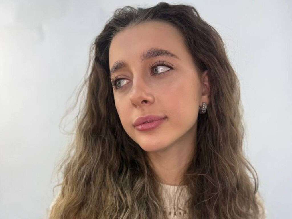 KamiZinni LiveJasmin