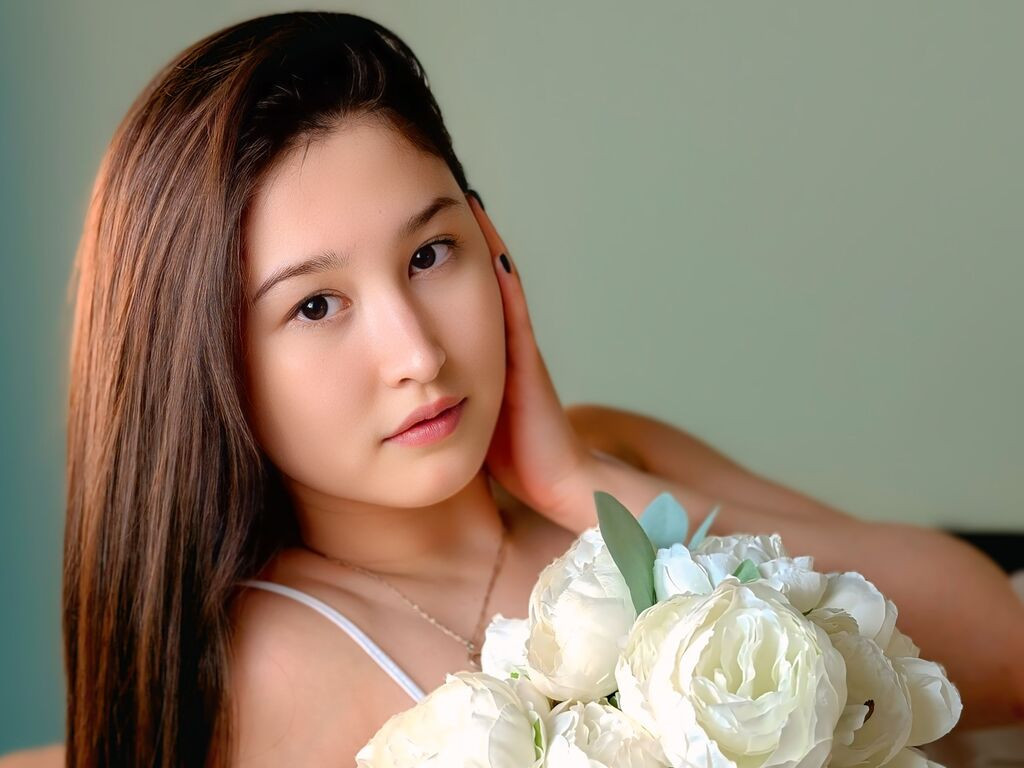 KamilaYuki LiveJasmin