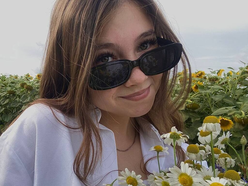 KandaceZiernicki Desnudo