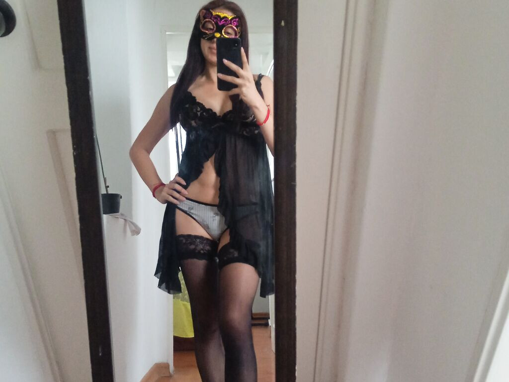 KarisCaritos LiveJasmin