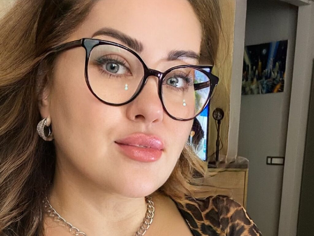 KassandraShine LiveJasmin