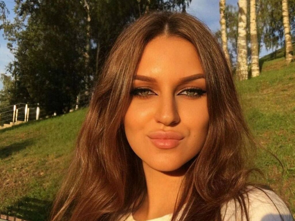 KatrinGlow LiveJasmin