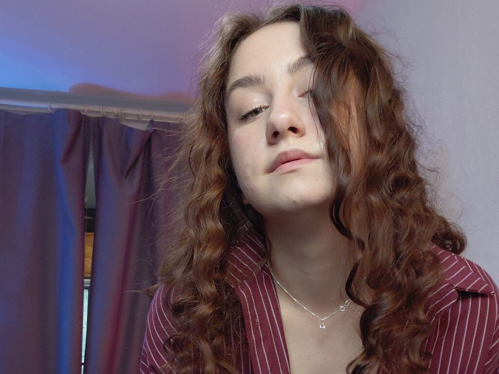 KattrinGolden LiveJasmin