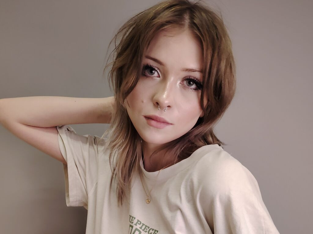 KiaraFrieler LiveJasmin