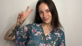KiaraWoitowitz Cam