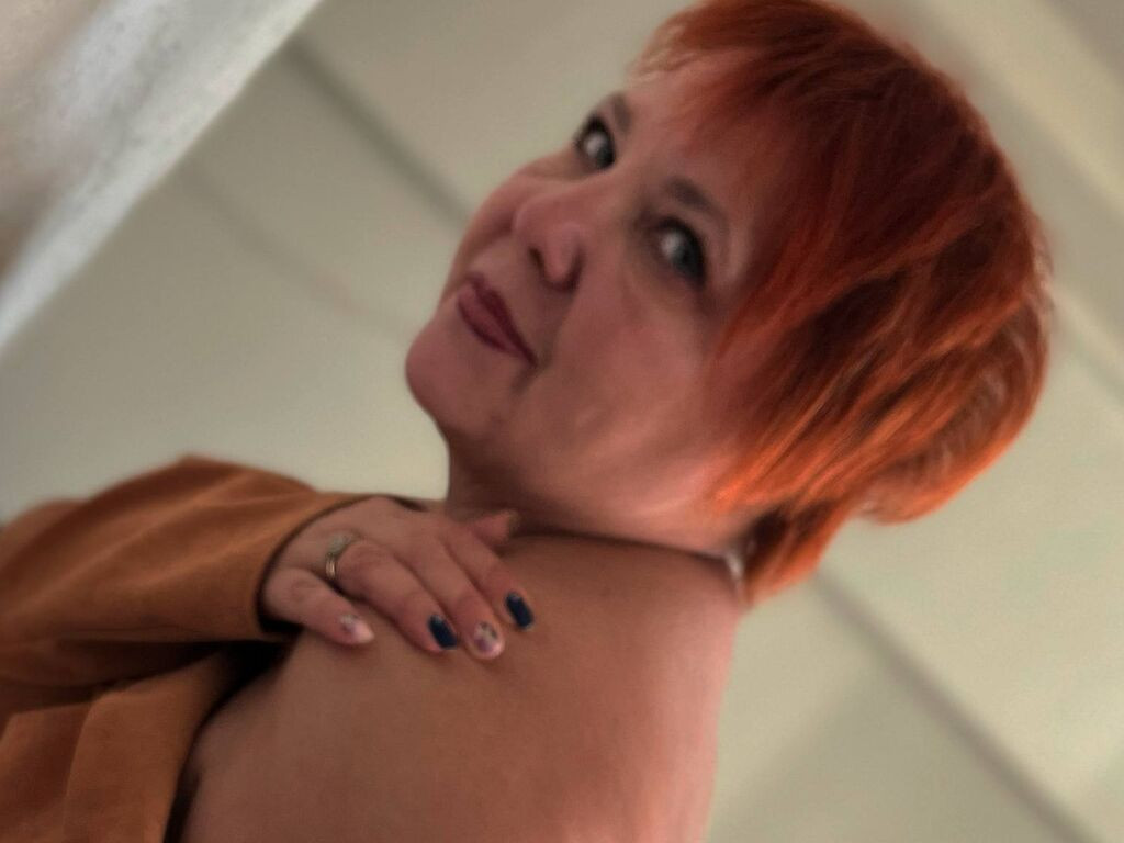 KiraKennet LiveJasmin